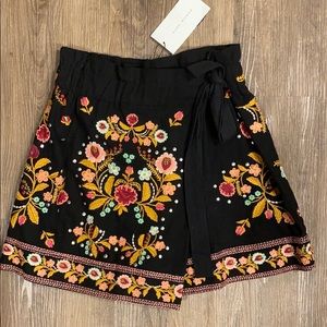 Zara new with tags Embroidered skort